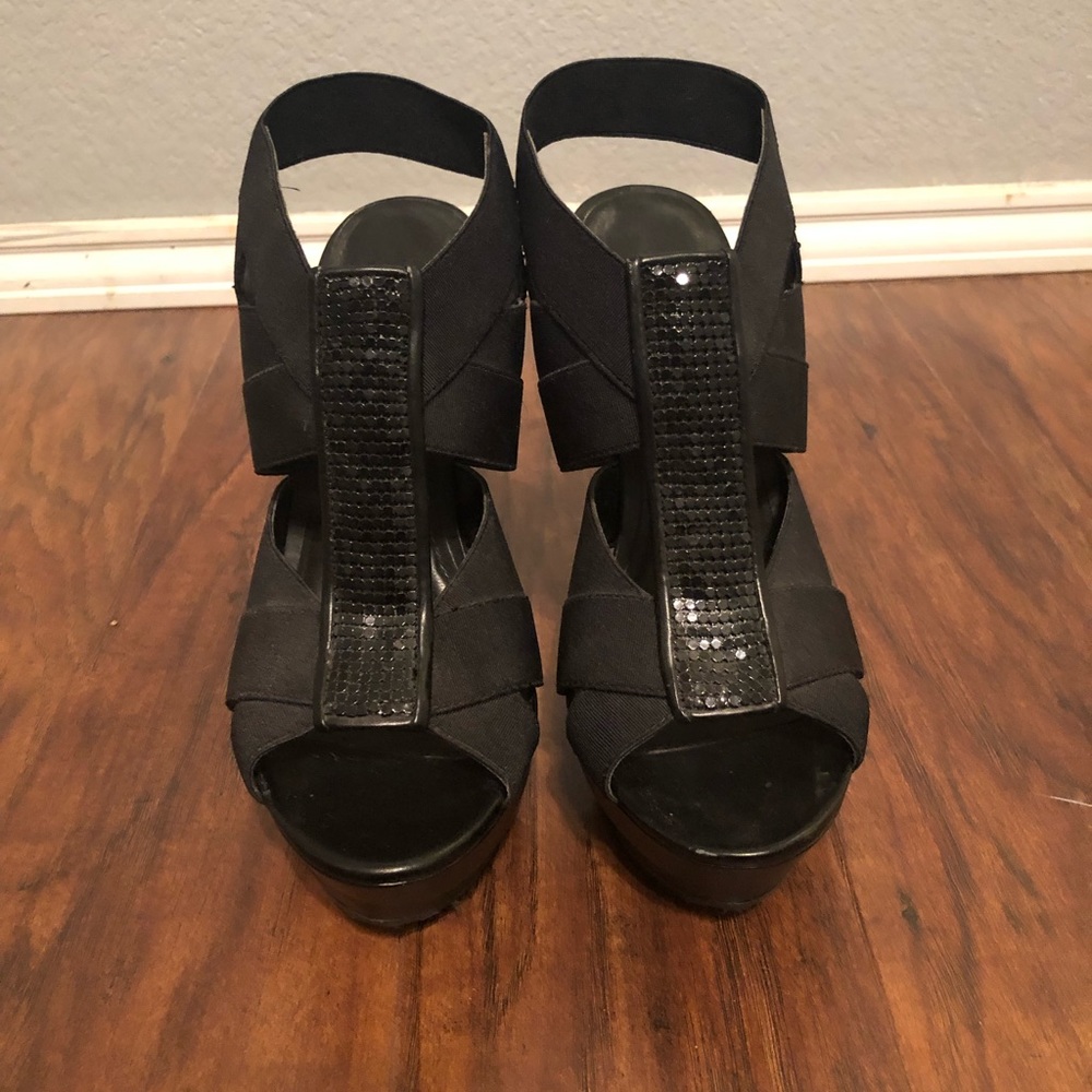 Gorgeous Black Jessica. Simpson Heels